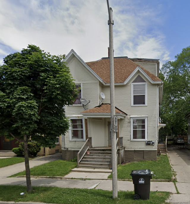 $1,198 - 3 Bedroom 1 Bathroom Apartment In Racine With Great Amenities